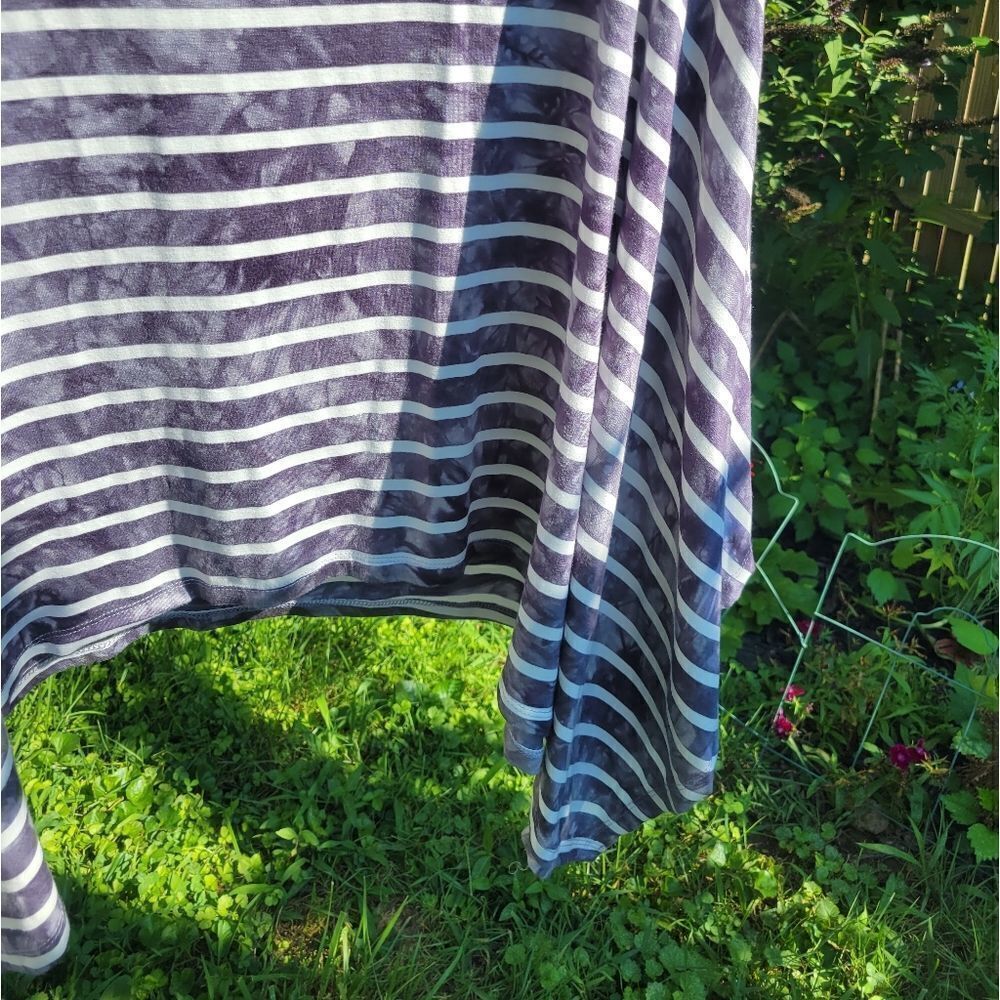 Sharkbite Tunic - Picture 2 of 8